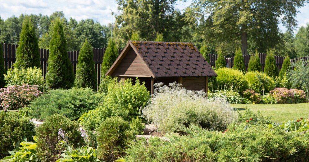 ФОТО: Самые ухоженные и красивые сады Смилтене в этом году