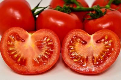 От чего у томата бывают белые прожилки: 5 причин - belnovosti.by