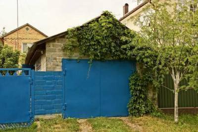 Если соседский гараж затеняет ваш участок… - sotki.ru