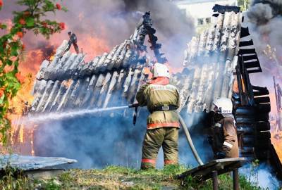 На Среднем Урале за лето потушили 80 возгораний в садовых товариществах - oblgazeta.ru - Екатеринбург